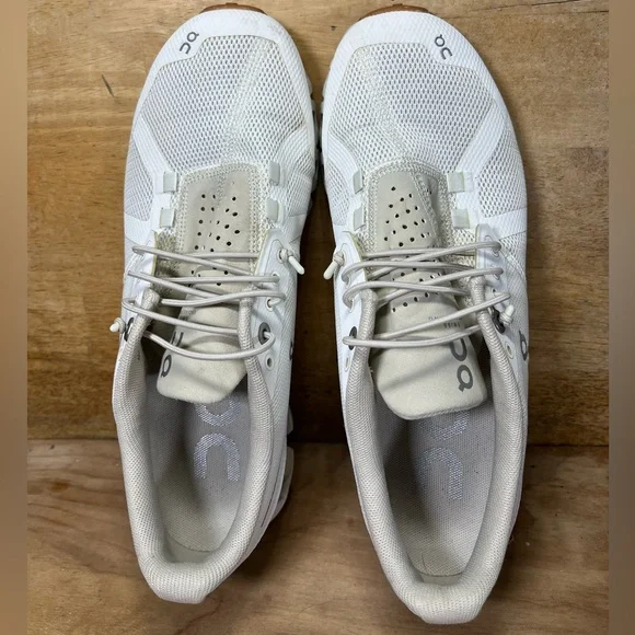 On Cloud REFLECTIVE Womens Size 7.5 Running Shoes Sneakers White Sand Gum - Picture 6 of 11